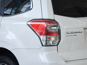 20182.5i AEyeSight ^