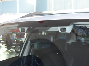 20182.5i AEyeSight ^