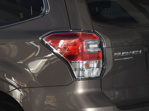 20182.5i AEyeSight ^