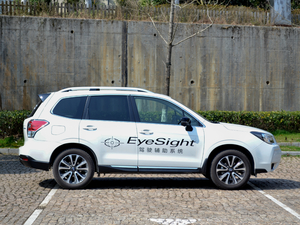 2018款2.5i 尊贵导航版EyeSight 整体外观