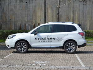 2018款2.5i 尊贵导航版EyeSight 正侧（左）