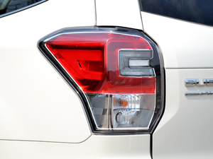 20182.5i F(do)EyeSight (x)(ji)^