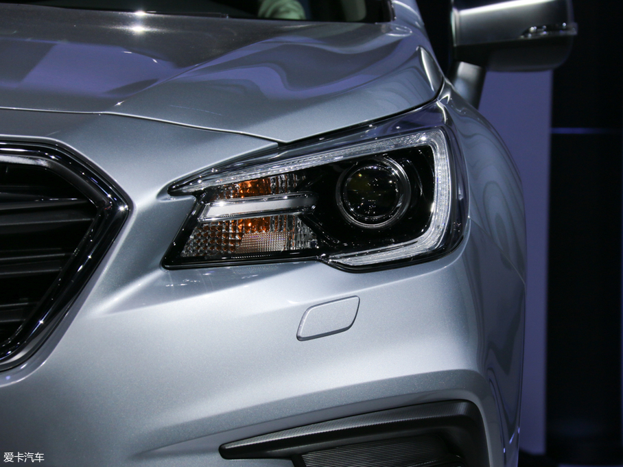 2018{ 2.5i ȫsҫ EyeSight