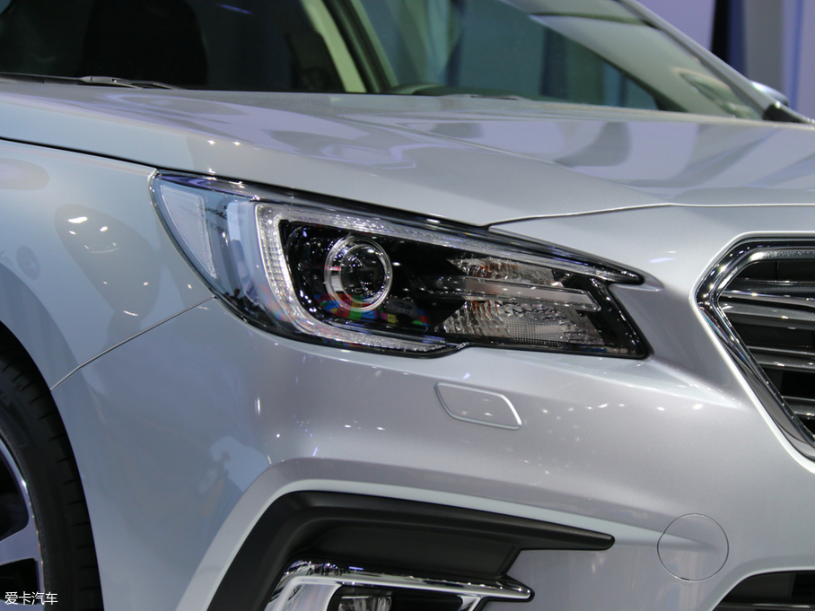 2018{ 2.5i ȫsҫ EyeSight