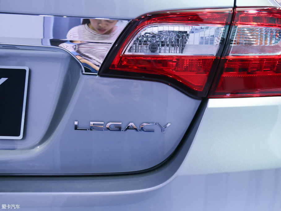 2018{ 2.5i ȫ(q)sҫ EyeSight