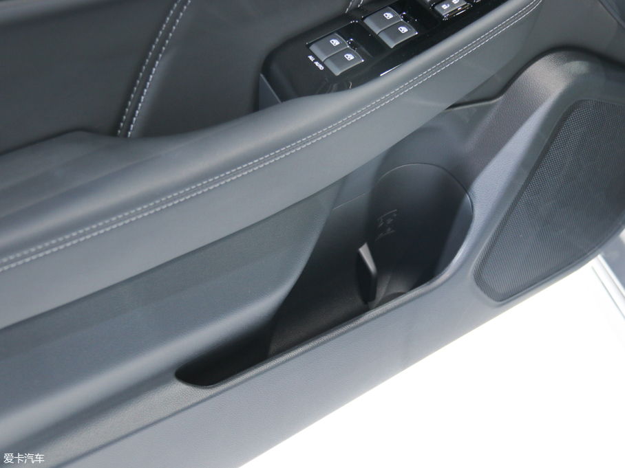 2018{ 2.5i ȫsҫ EyeSight