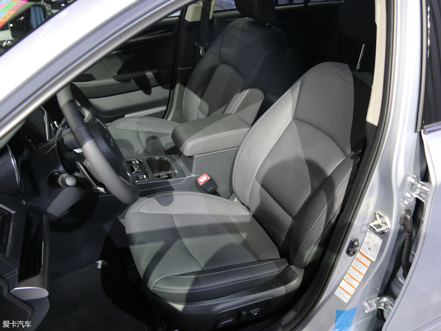 2018{ 2.5i ȫ(q)sҫ EyeSight