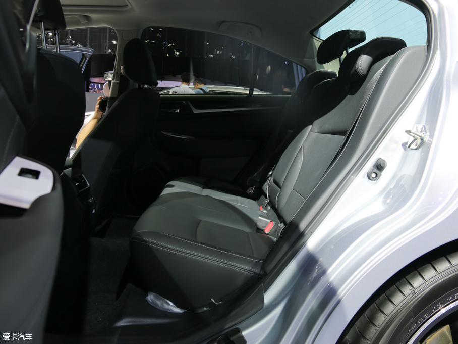 2018{ 2.5i ȫsҫ EyeSight