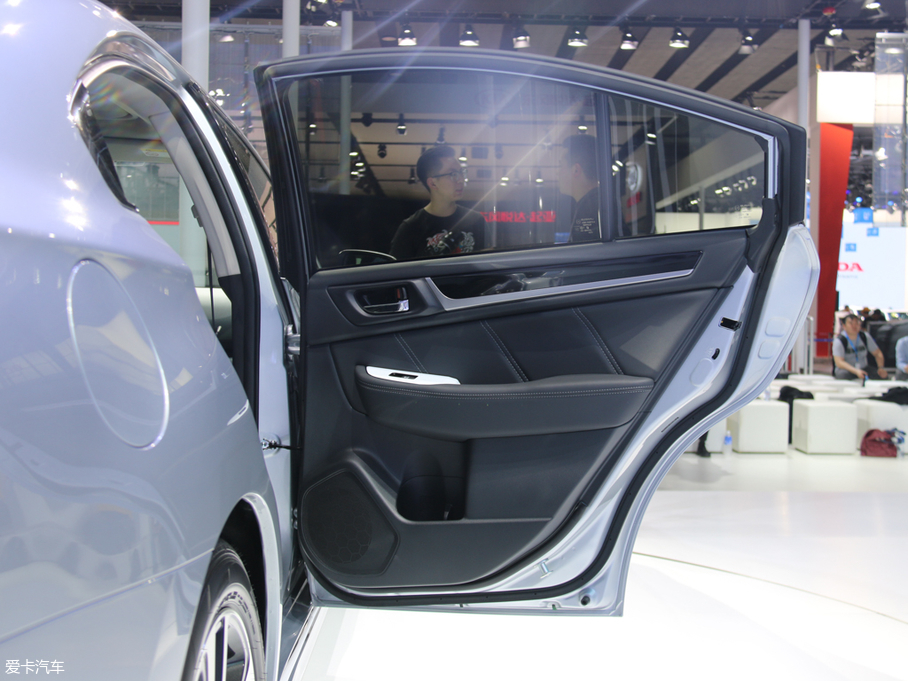 2018{ 2.5i ȫsҫ EyeSight