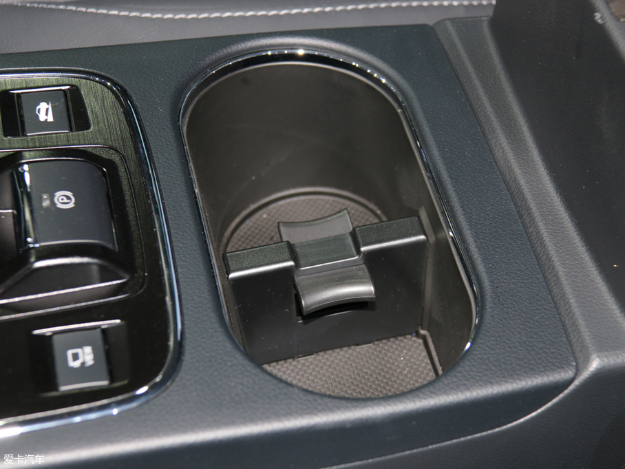 2018{ 2.5i ȫ(q)sҫ EyeSight