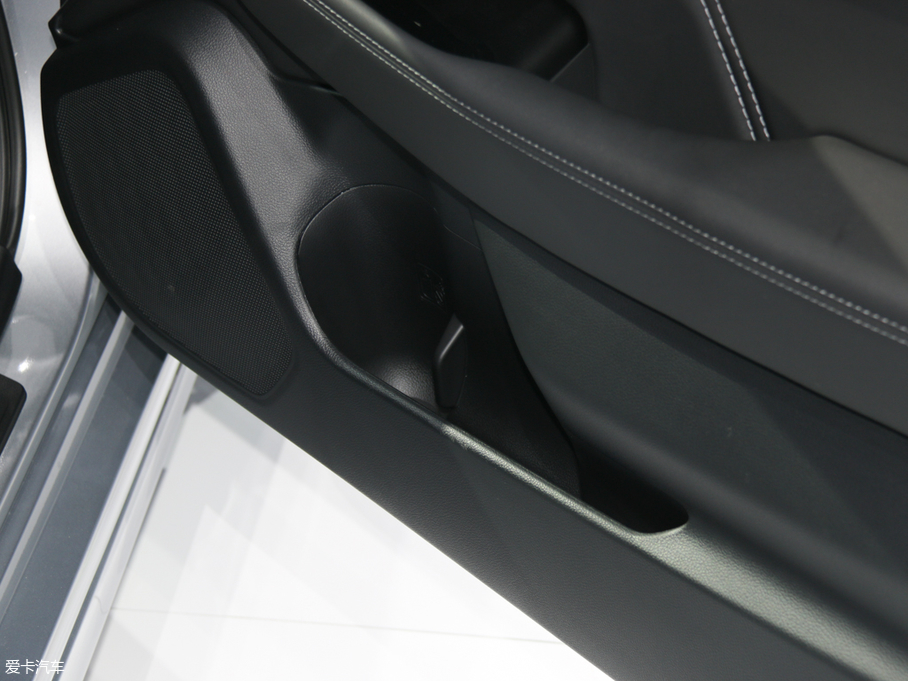 2018{ 2.5i ȫsҫ EyeSight