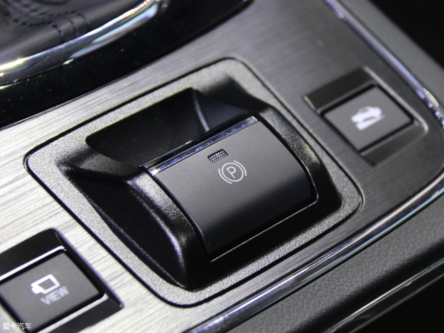 2018{ 2.5i ȫsҫ EyeSight