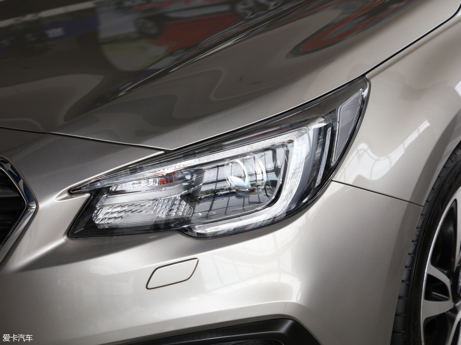 2018{ 2.5i ȫsҫ EyeSight