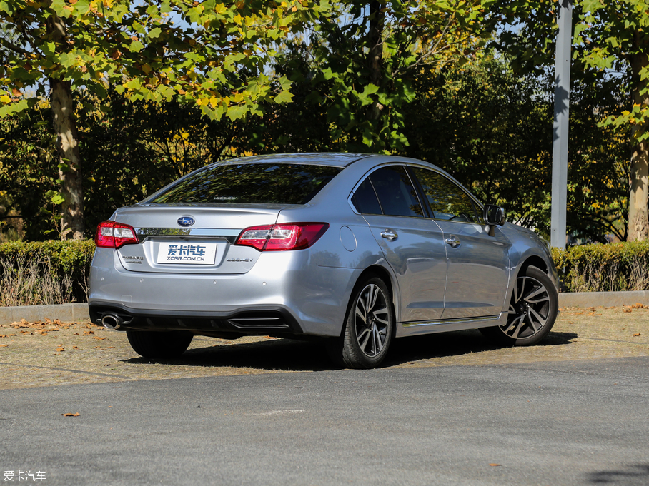 2018{ 2.5i ȫsҫ EyeSight