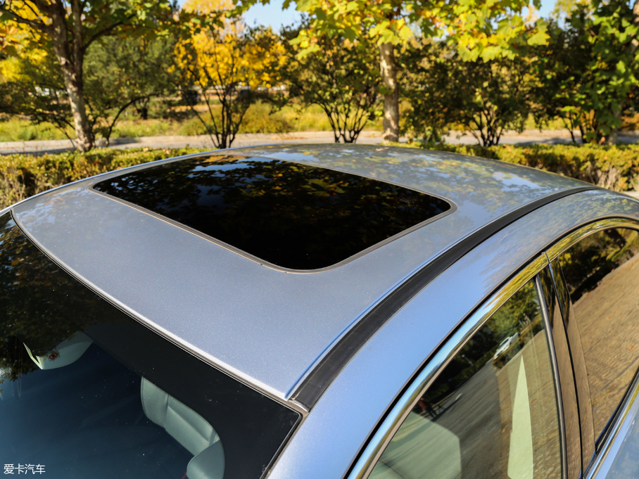 2018{ 2.5i ȫ(q)sҫ EyeSight