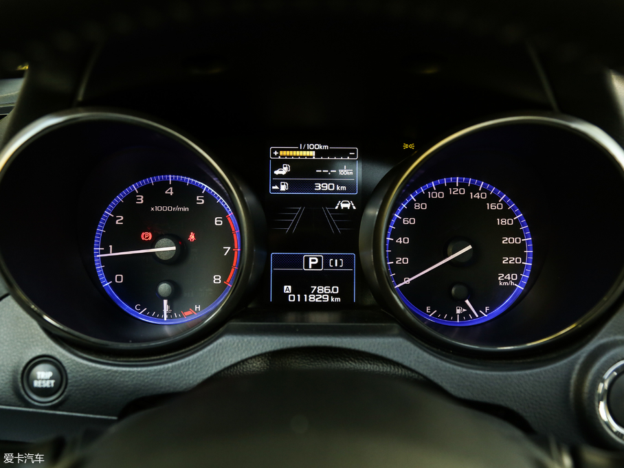 2018{ 2.5i ȫsҫ EyeSight