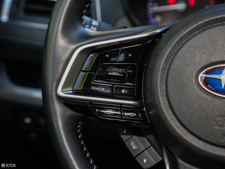 2018{ 2.5i ȫsҫ EyeSight