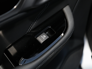 20182.5i ȫ(q)sҫ EyeSight п؅^(q)