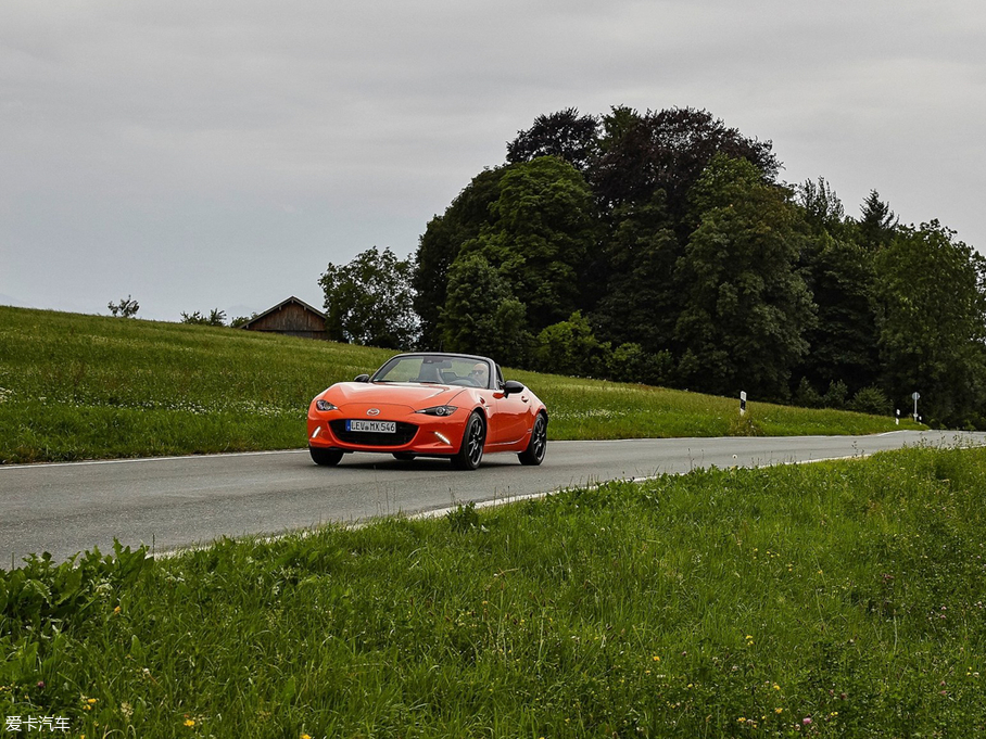 2019R_MX-5 30th Anniversary Edition