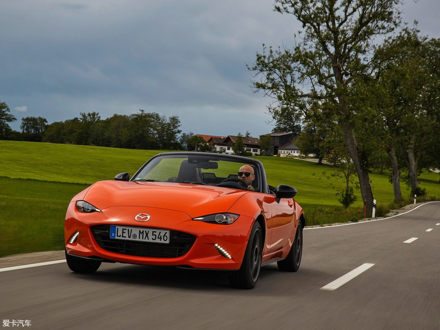 2019R_MX-5 30th Anniversary Edition