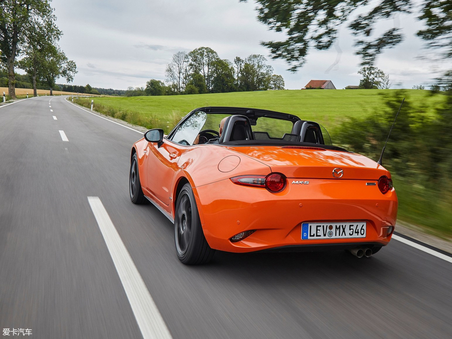 2019R_MX-5 30th Anniversary Edition