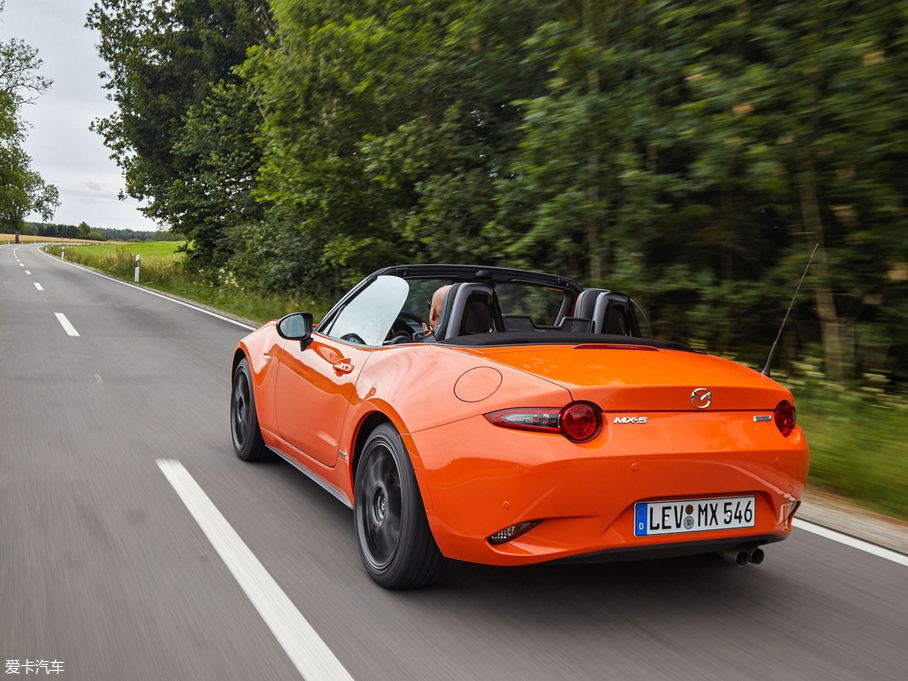 2019R_MX-5 30th Anniversary Edition