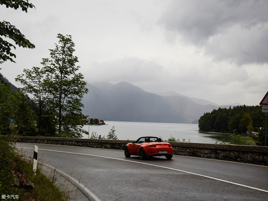 2019R_MX-5 30th Anniversary Edition