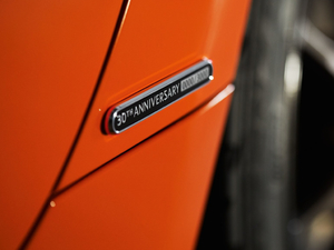 201930th Anniversary Edition (x)(ji)^