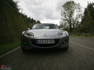2009R_MX-5 w^