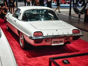 1967款基本型 左后45度