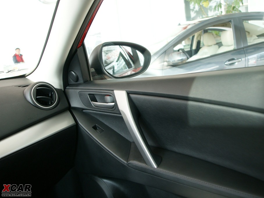 2010R_3(M) 2.0L ԄӺA