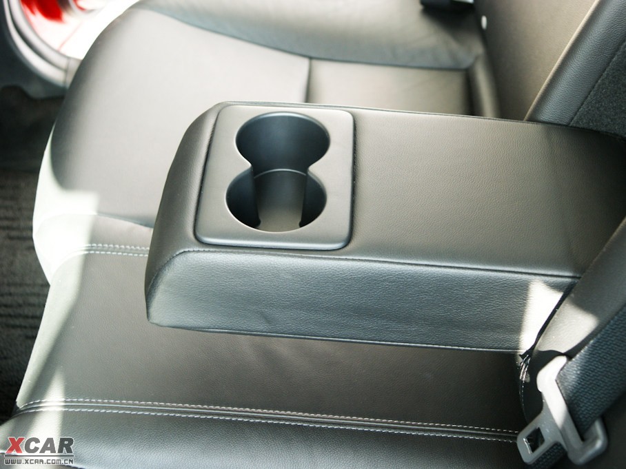 2010R_3(M) 2.0L ԄӺA