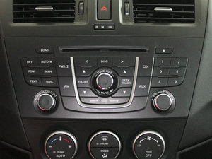 2011款2.0L 自动舒适版 音响调节