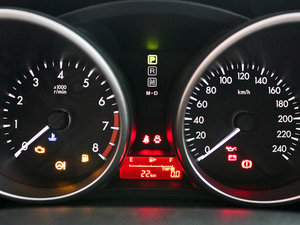 2011款2.0L 自动舒适版 中控区
