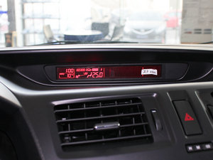 2011款2.0L 自动舒适版 中控台显示屏