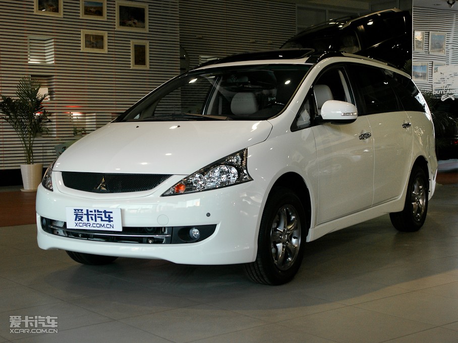 三菱格蓝迪(进口)整体外观