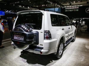 2020款3.0L 自动尊贵越野版 整体外观