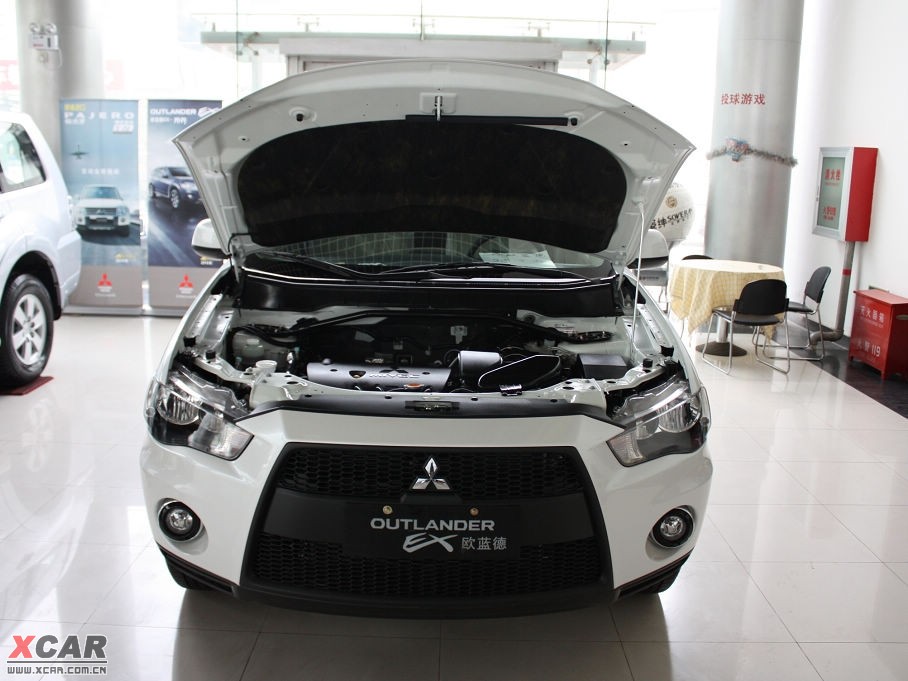 2010W{£Mڣ 2.0L \Ӱ