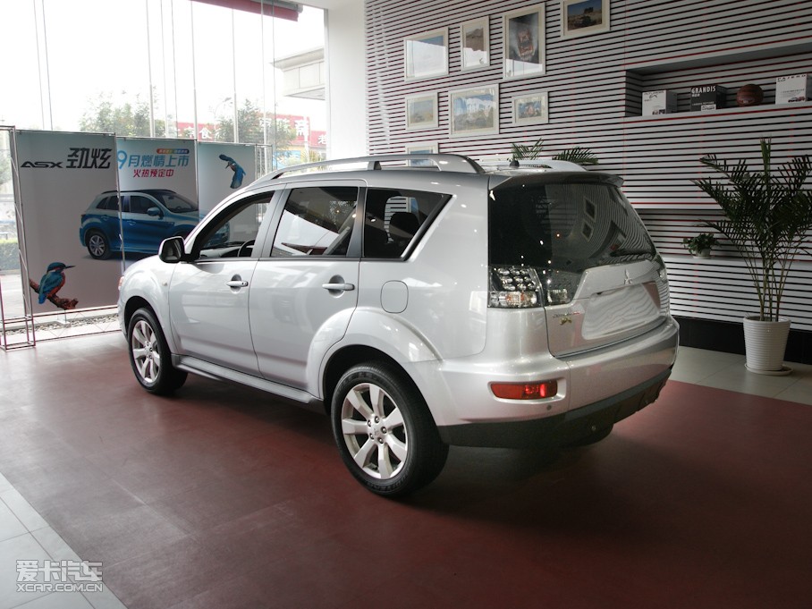 2010W{(ln)£M(jn)ڣ 2.4L r(sh)а