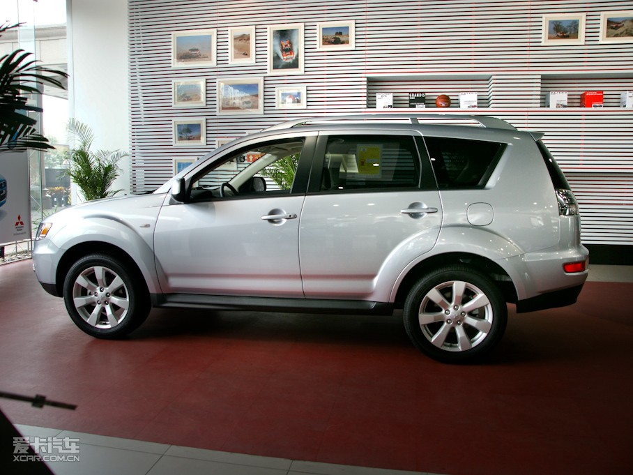 2010W{£Mڣ 2.4L rа