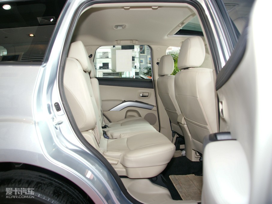 2010W{(ln)£M(jn)ڣ 2.4L rа