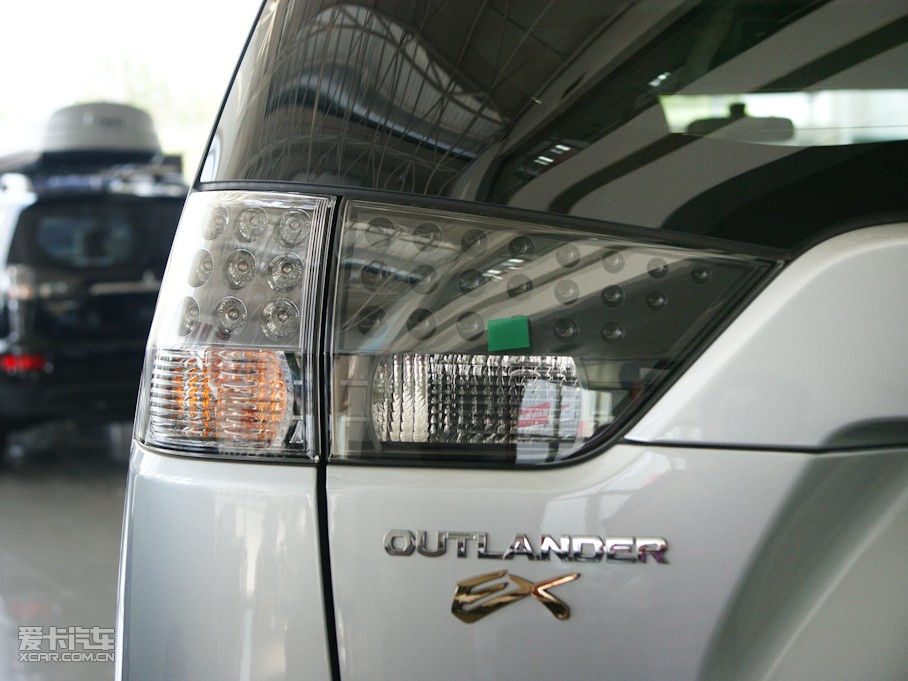 2010W{(ln)£M(jn)ڣ 2.4L m