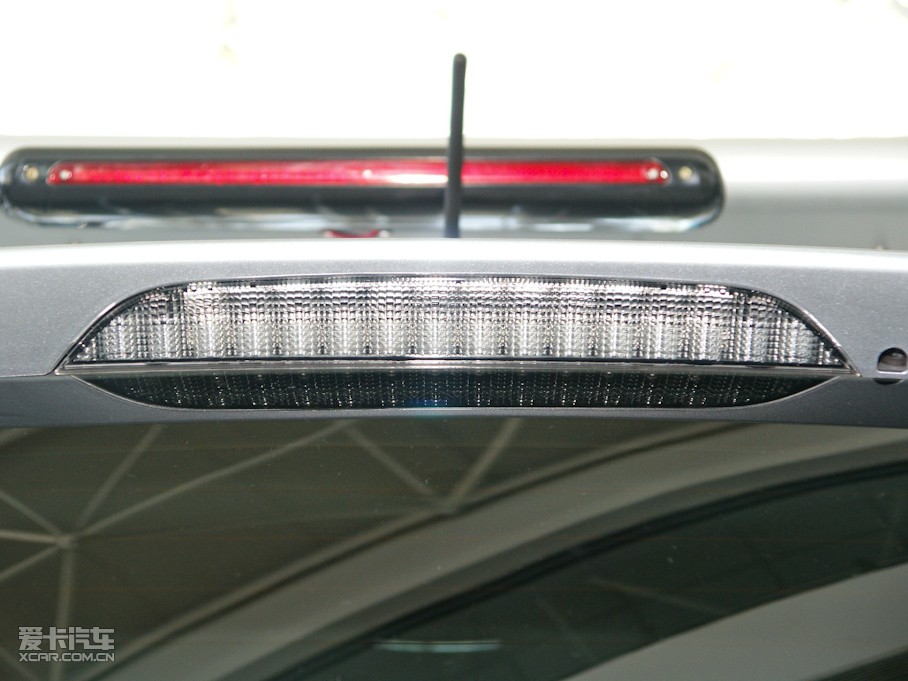 2010W{(ln)£M(jn)ڣ 2.4L m