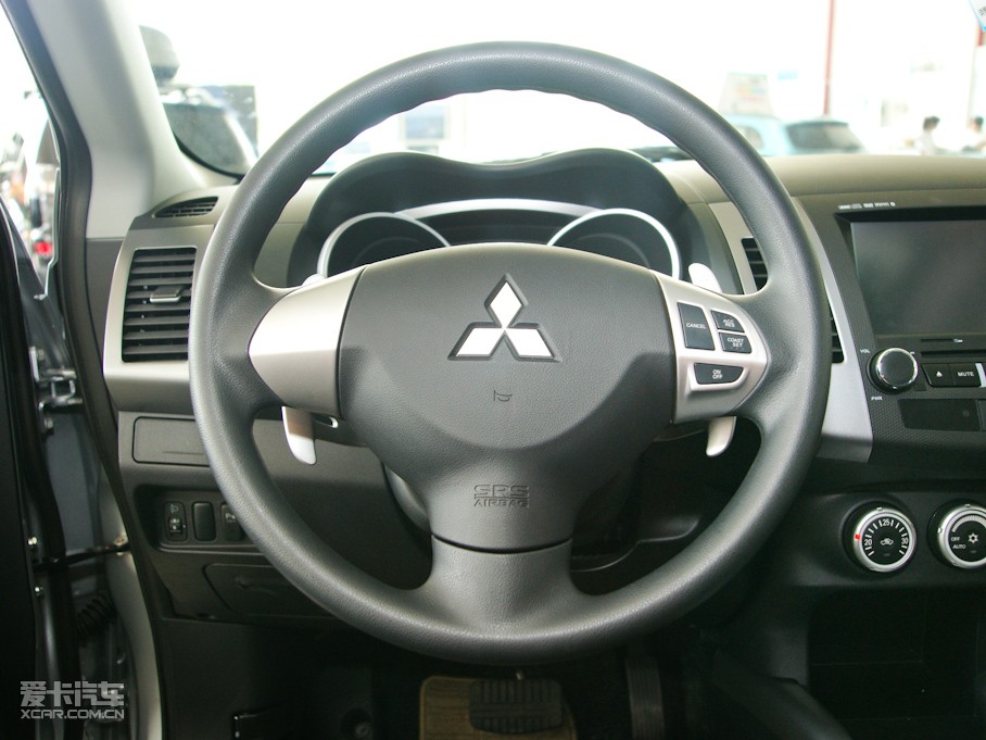 2010W{(ln)£M(jn)ڣ 2.4L m