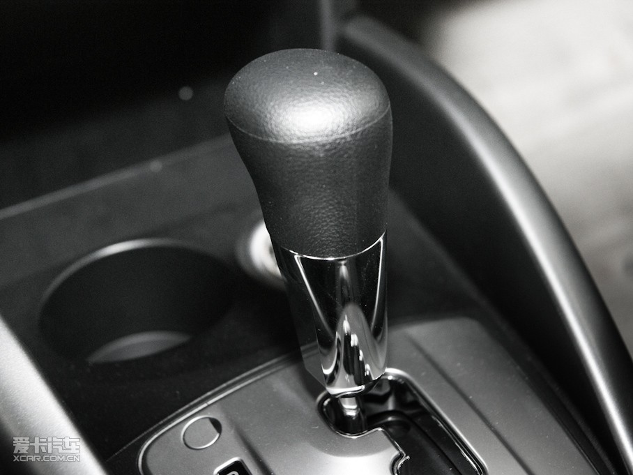 2010W{(ln)£M(jn)ڣ 2.4L m