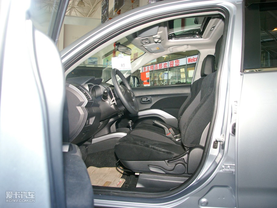 2010W{(ln)£M(jn)ڣ 2.4L m