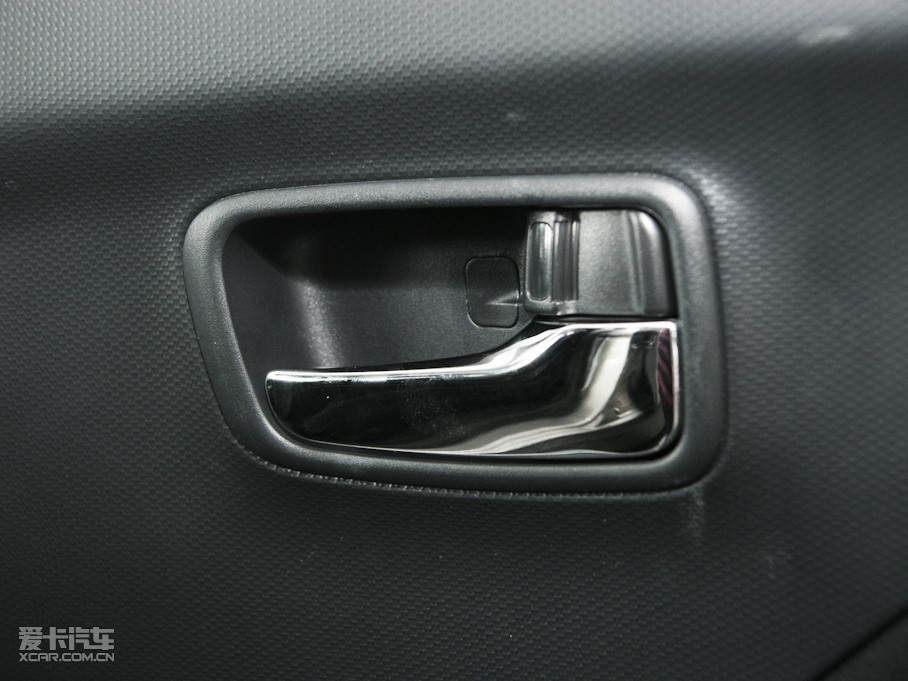 2010W{(ln)£M(jn)ڣ 2.4L m