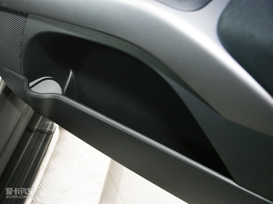 2010W{(ln)£M(jn)ڣ 2.4L m