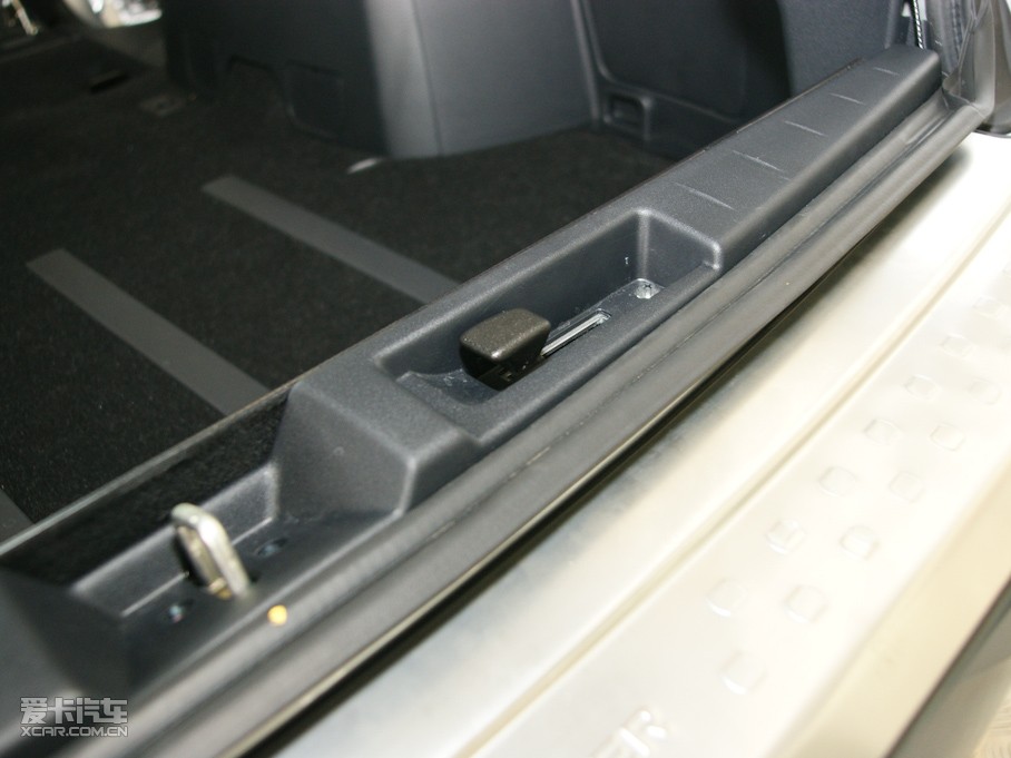 2010W{(ln)£M(jn)ڣ 2.4L m