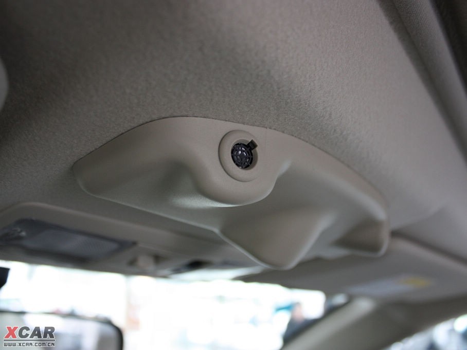 2010W{(ln)£M(jn)ڣ 2.0L \(yn)(dng)